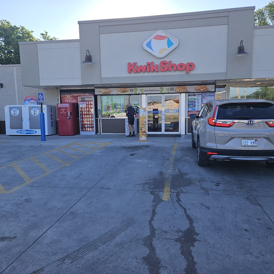 Kwik Shop - Kwik Shop Tire Repair in Abilene, KS photo